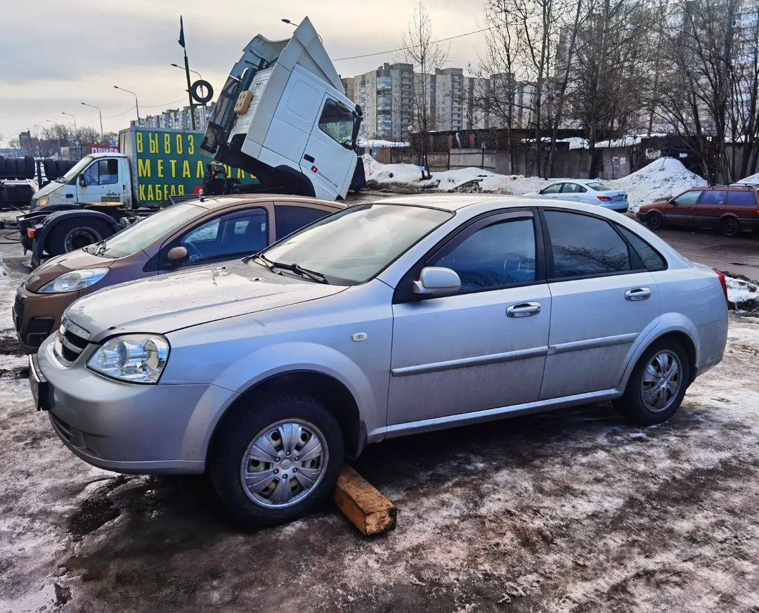 Chevrolet Lacetti экономия на ремонте ДВС.